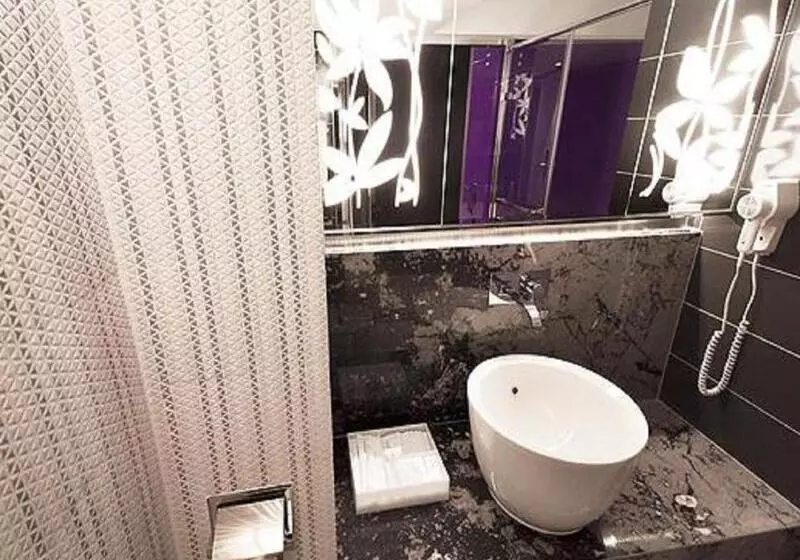 Royal Hotel Group  Central Park Branch