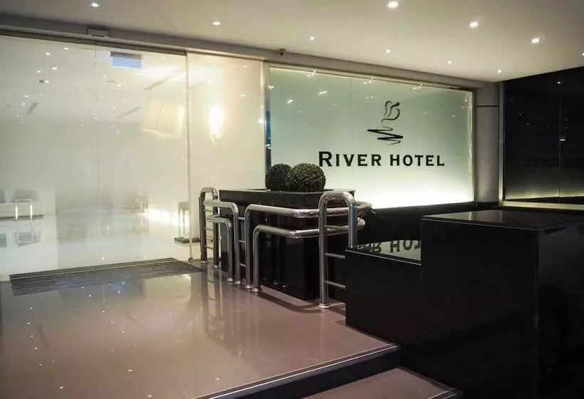 The Riverside Hotel Esthetics