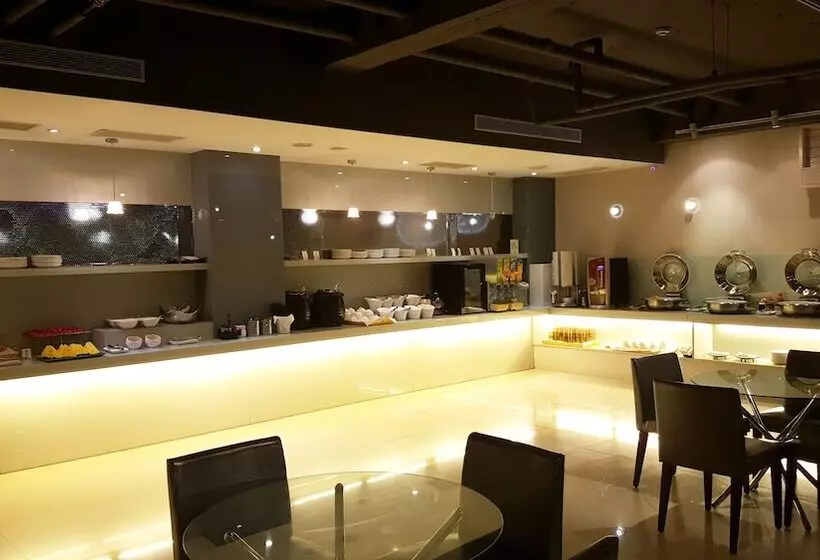 The Riverside Hotel Esthetics