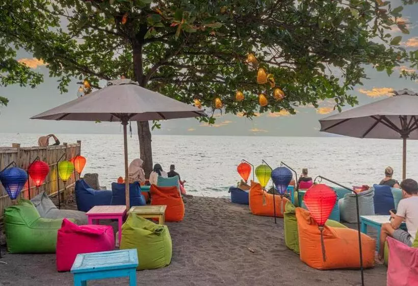 ホテル Transit Inn Senggigi