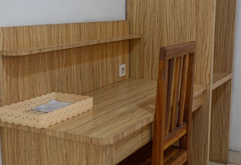 ホテル Transit Inn Senggigi