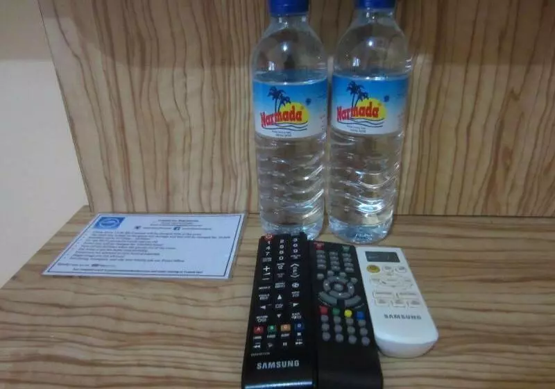 ホテル Transit Inn Senggigi