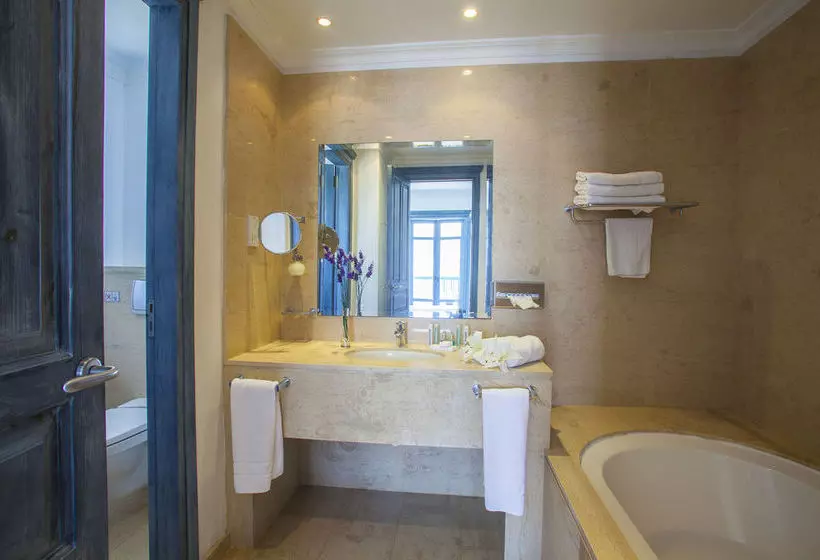 Louis Nausicaa Luxury Villa