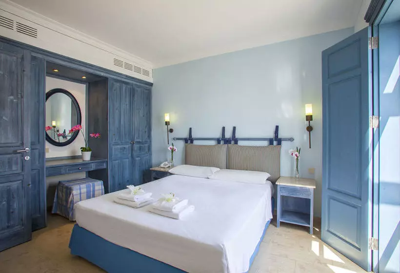 Louis Nausicaa Luxury Villa