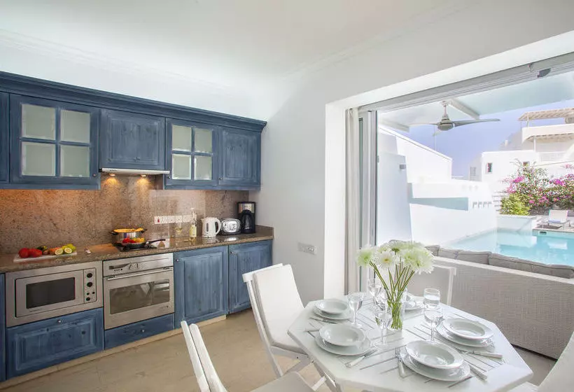 Louis Nausicaa Luxury Villa