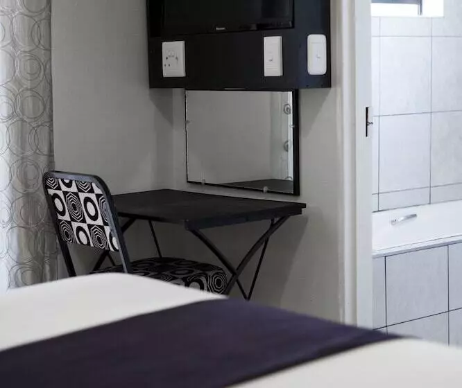 پانسیون Scenery Maqalika Guesthouse