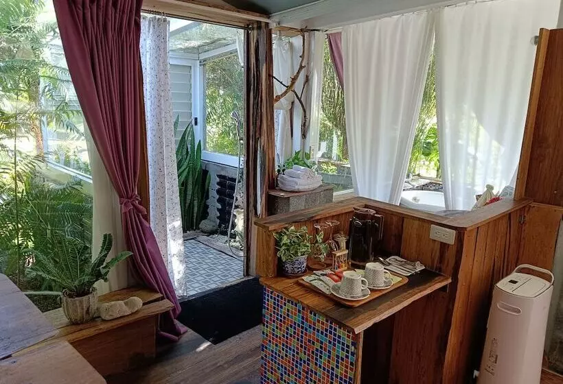 پانسیون Sun Moon Lake Secret Garden Villa