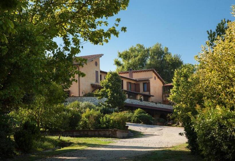 Agriturismo La Vecchia Fattoria