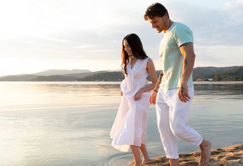 Akti Toroni Boutique