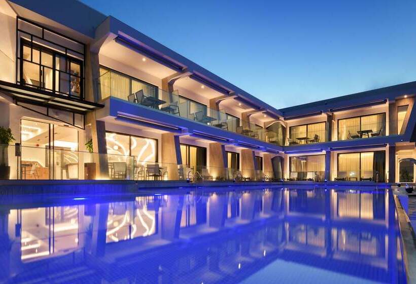 Akti Toroni Boutique