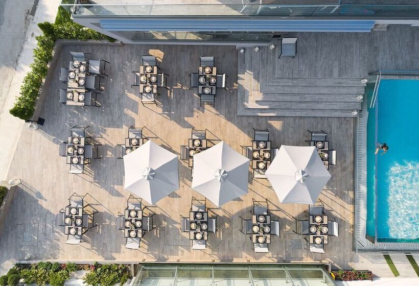 Akti Toroni Boutique