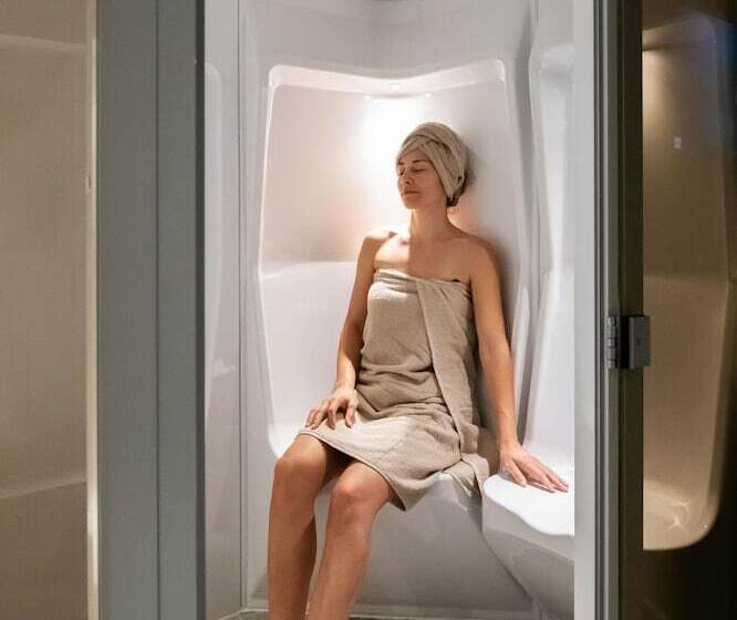 Akti Toroni Boutique