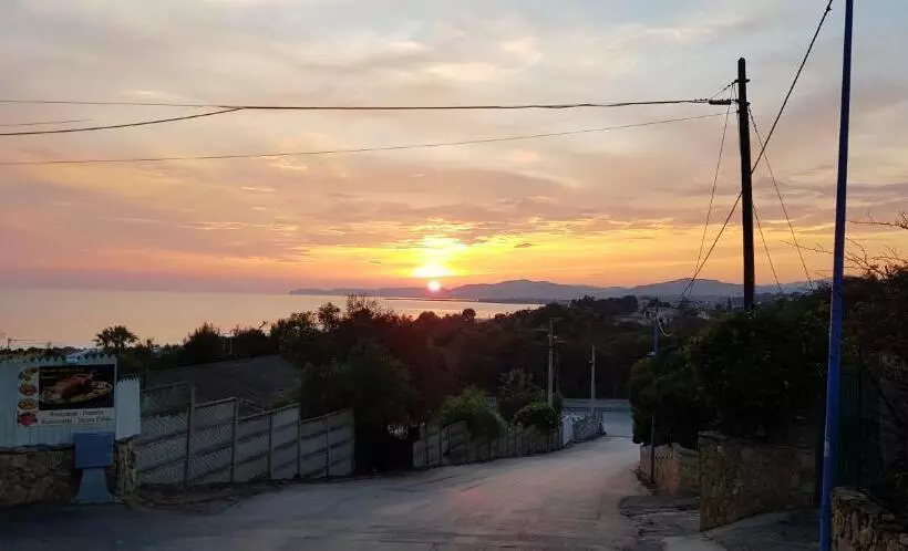 تختخواب و صبحانه Le Dune Beach