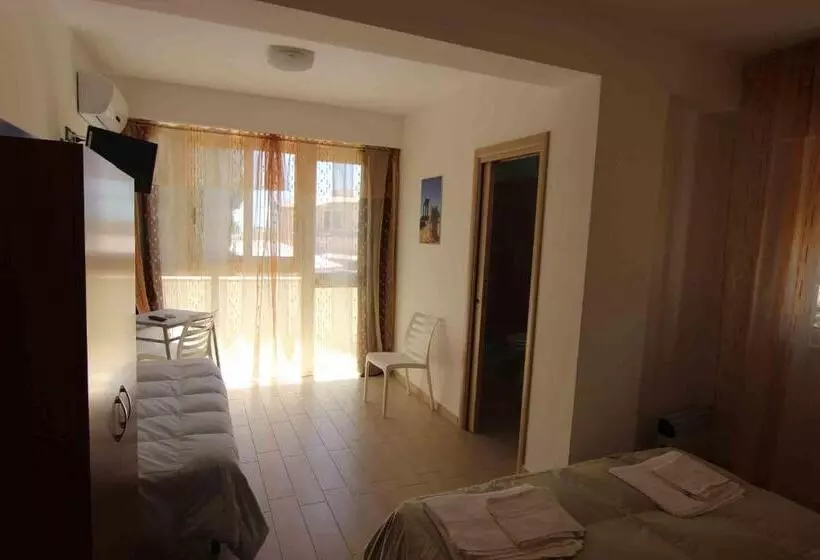 تختخواب و صبحانه Le Dune Beach