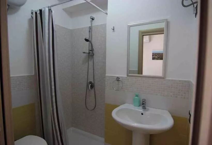 تختخواب و صبحانه Le Dune Beach