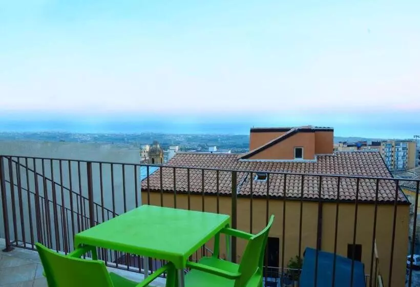 تختخواب و صبحانه Sogni D Oro