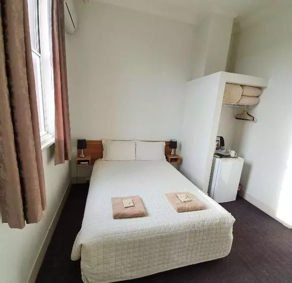 Empire Hotel Goulburn