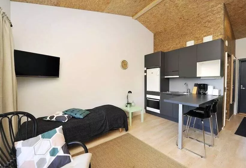 Forenom Apartments Espoo Lintuvaara