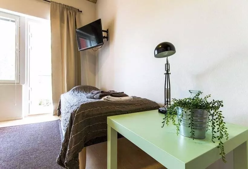 Forenom Apartments Espoo Lintuvaara