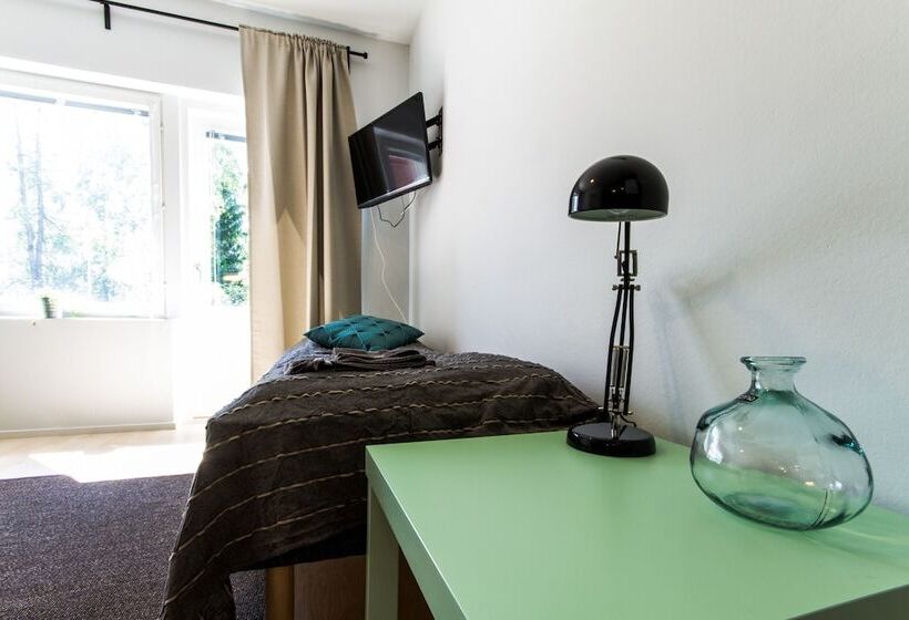 Forenom Apartments Espoo Lintuvaara