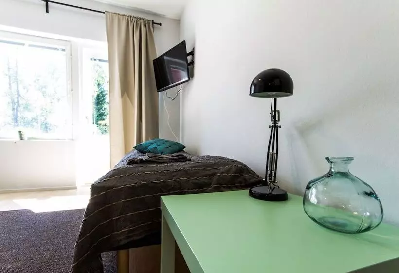 Forenom Apartments Espoo Lintuvaara