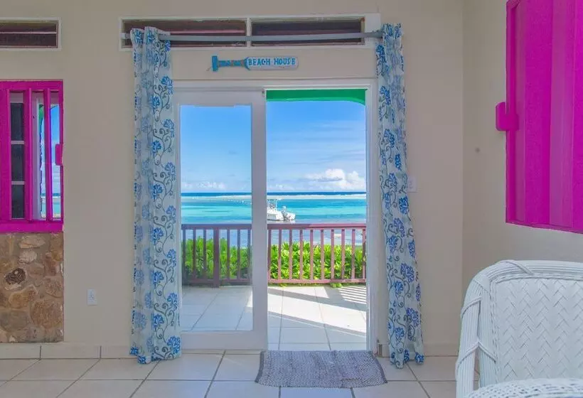 هتل Anchorage Yacht Club