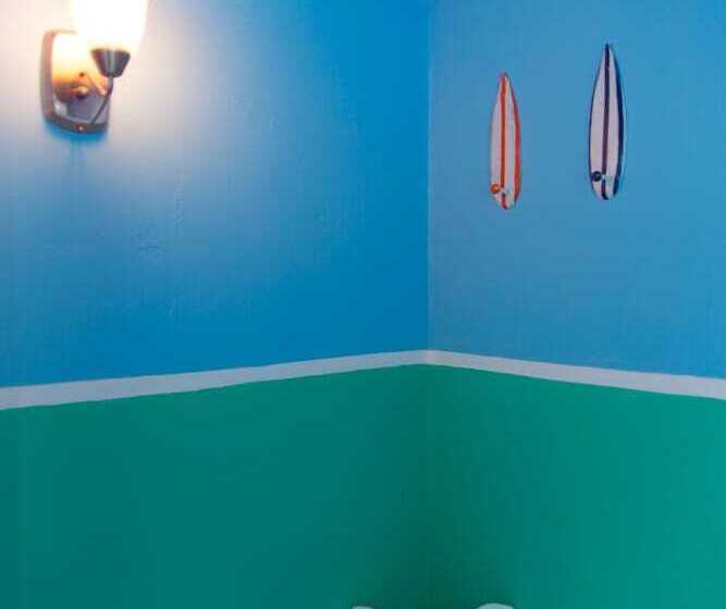 هتل Anchorage Yacht Club