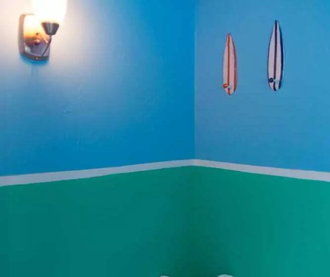 هتل Anchorage Yacht Club