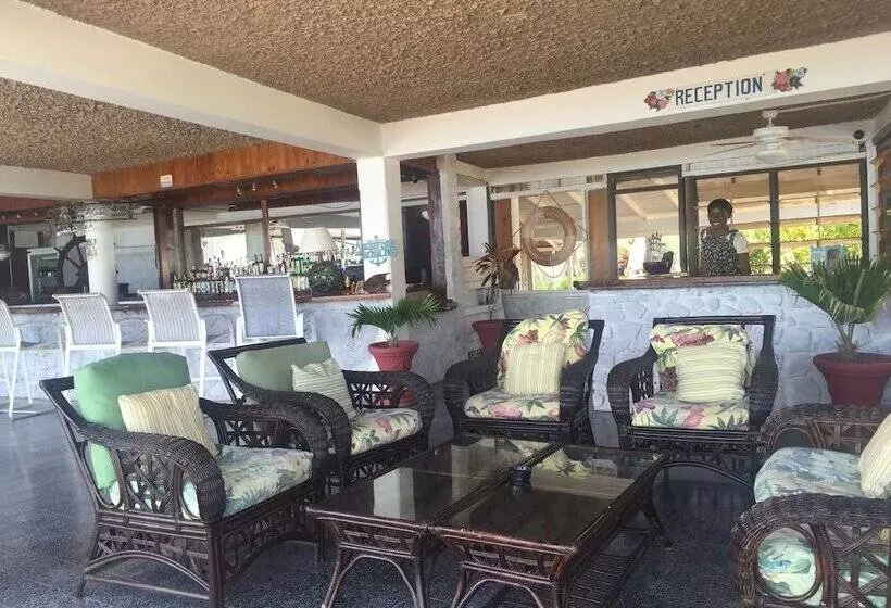 هتل Anchorage Yacht Club