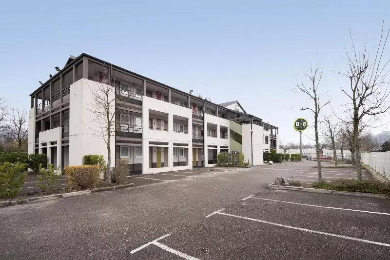 B&b Hotel Grenoble Université 1