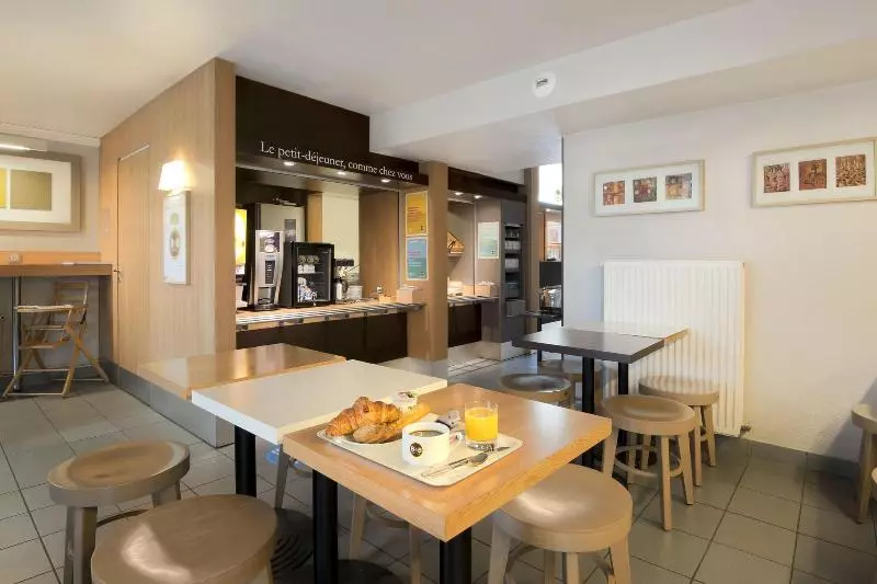 B&b Hotel Grenoble Université 1