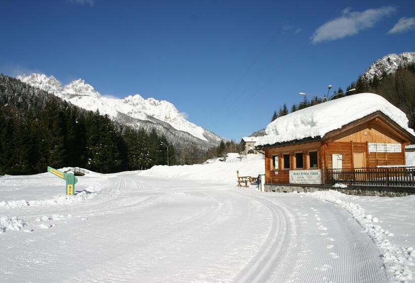 בית מלון כפרי Davost