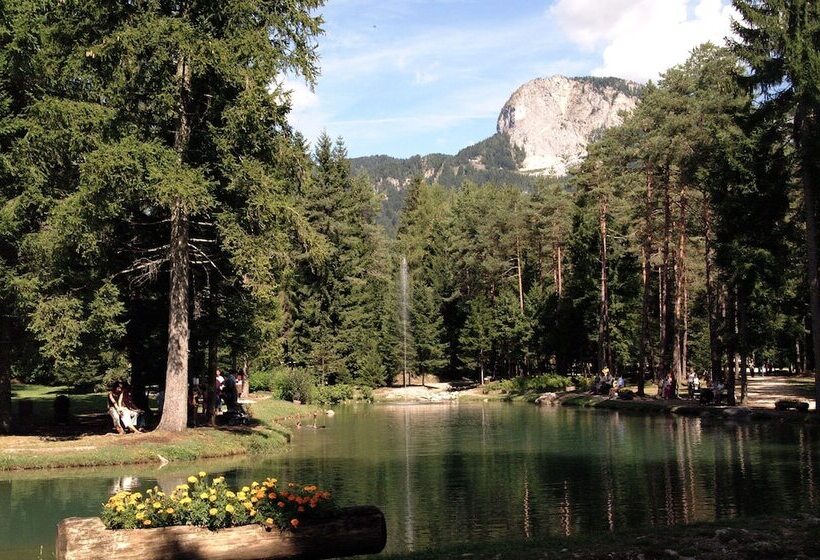 בית מלון כפרי Davost