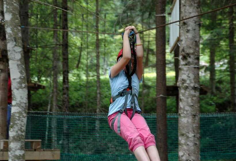 בית מלון כפרי Davost