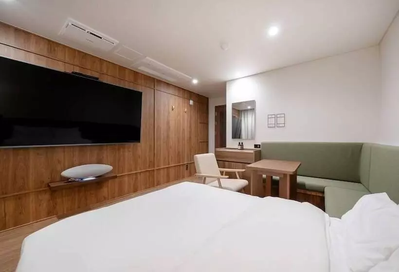 Simjak Hotel Dongtan By Aank