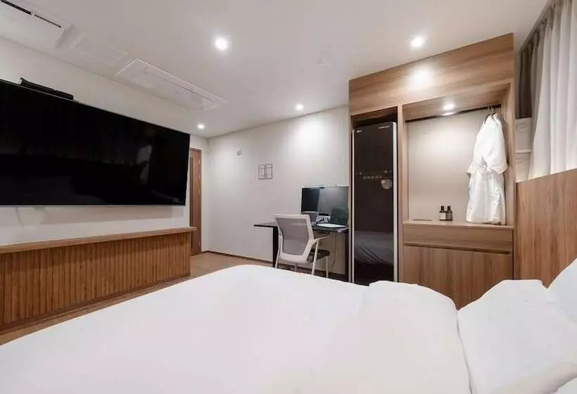 Simjak Hotel Dongtan By Aank