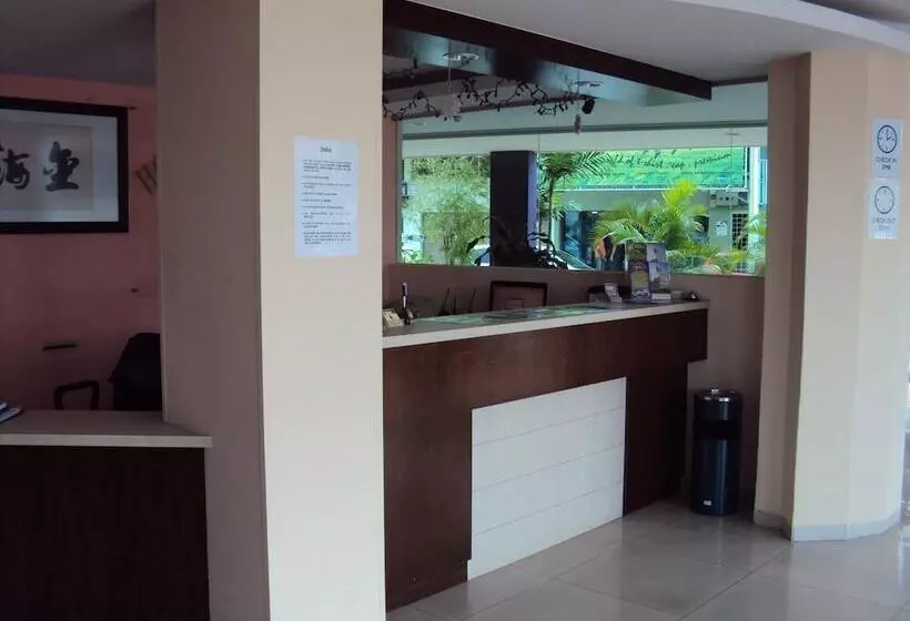 Hotel Golden Bay