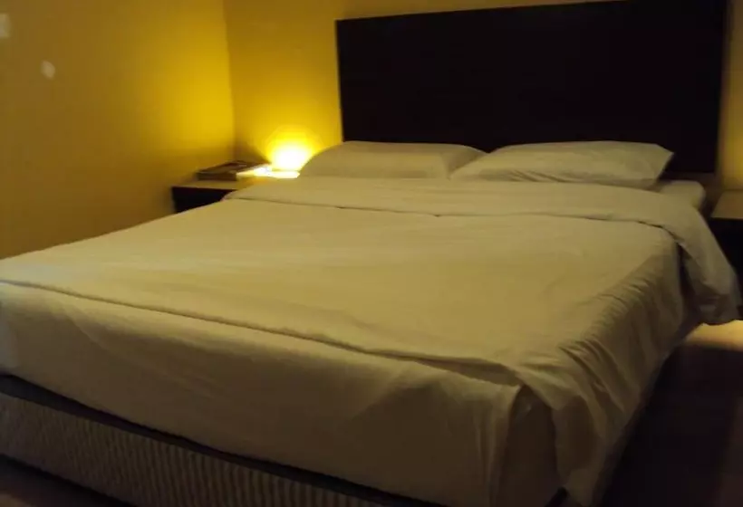 Hotel Golden Bay