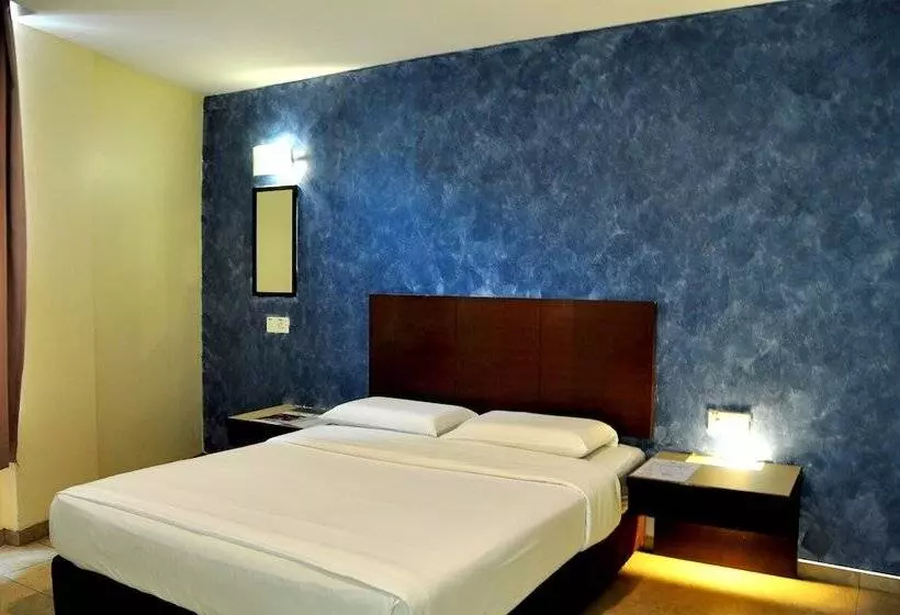 Hotel Golden Bay