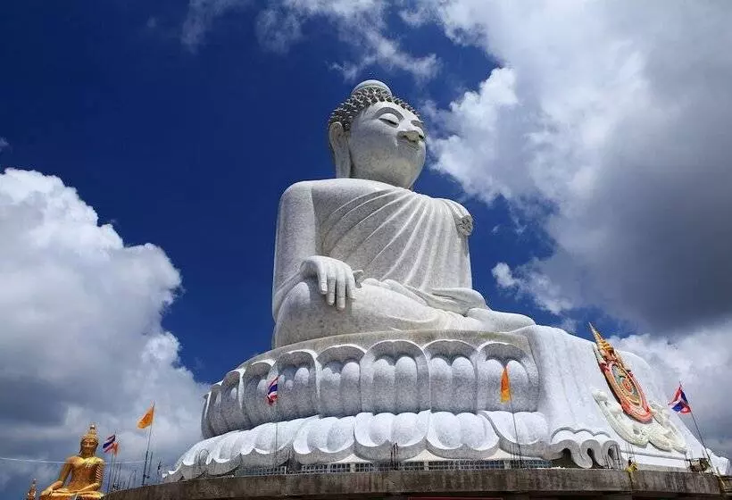 Hotelli Happy Eight Resort Sha