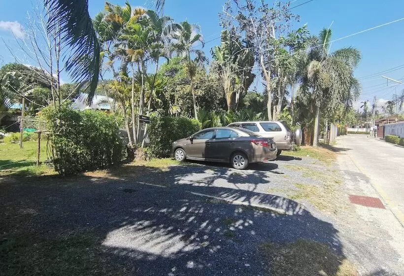 Hotelli Happy Eight Resort Sha