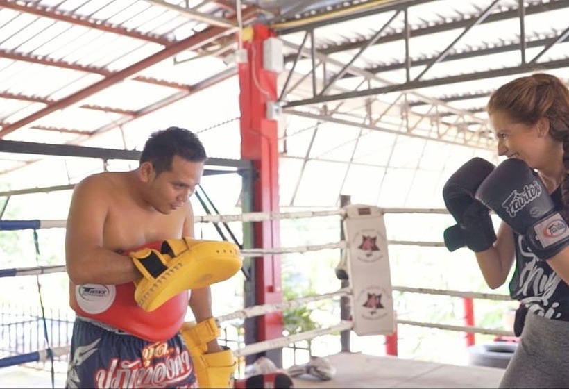 فندق Happy Eight Resort Sha