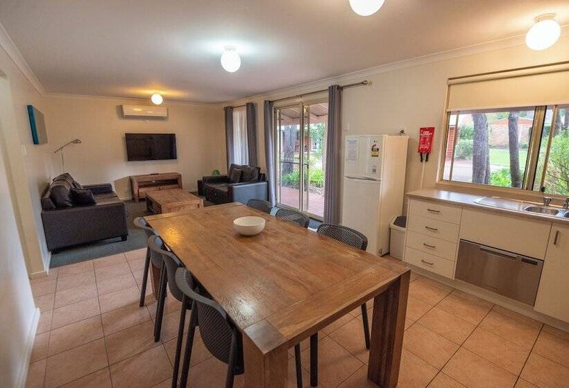 בית מלון כפרי Margaret River Tourist Park