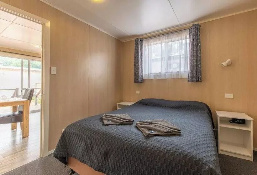 هتل Margaret River Tourist Park