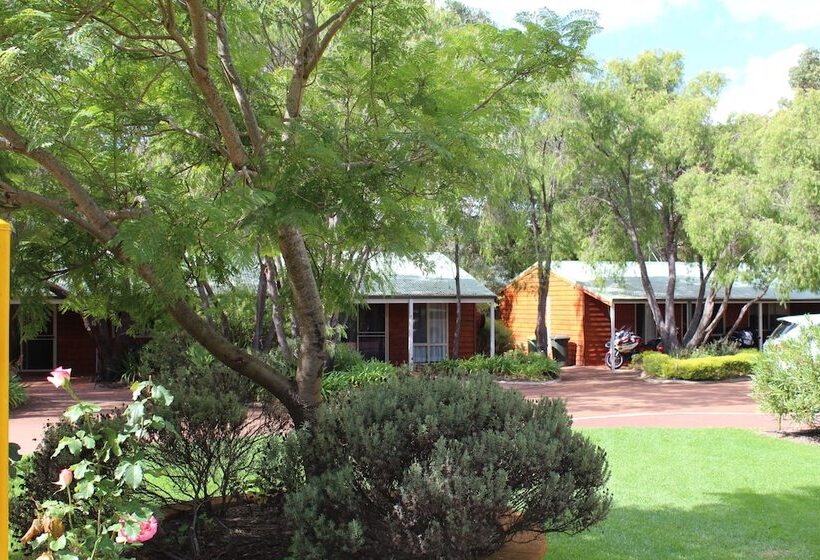 בית מלון כפרי Margaret River Tourist Park