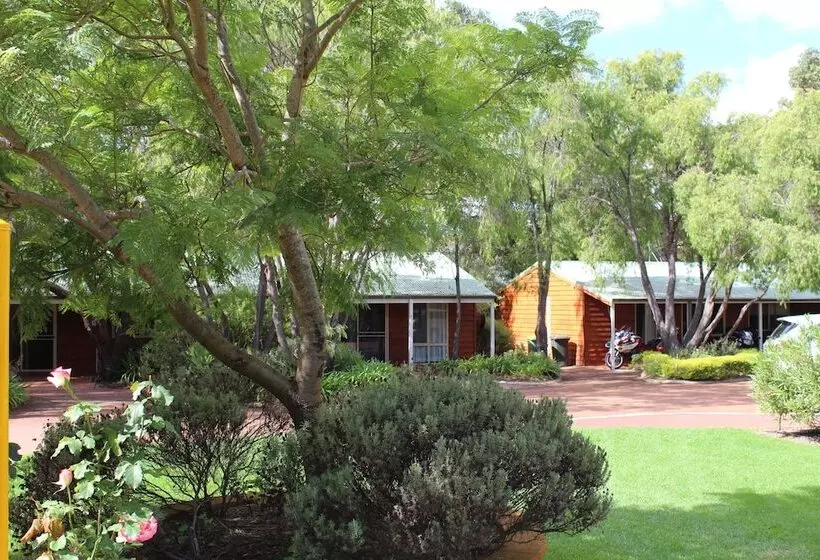هتل Margaret River Tourist Park