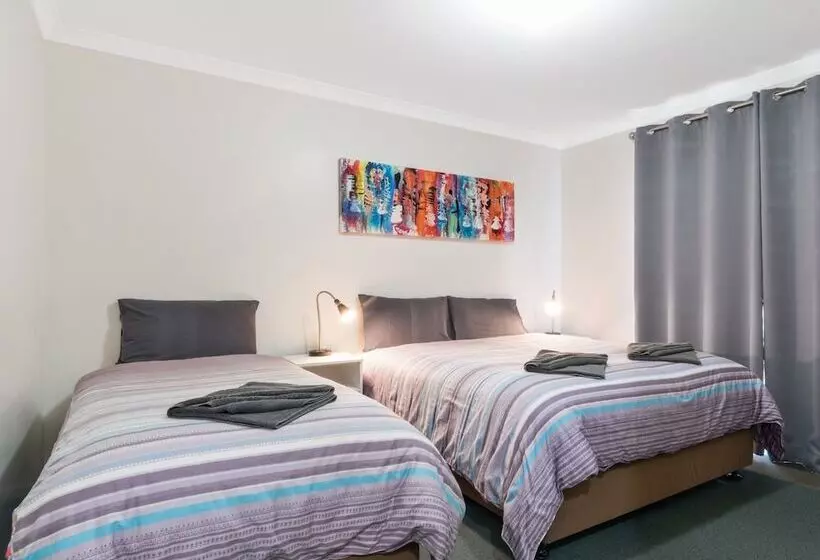 هتل Margaret River Tourist Park