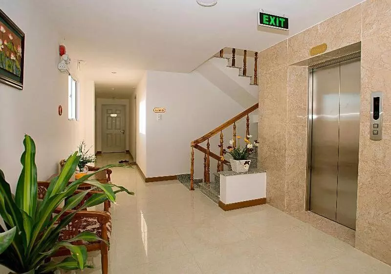 Rex Hotel & Apartment