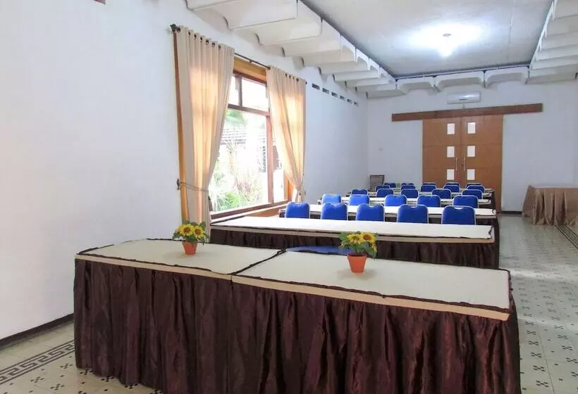 Hotel Riche Heritage