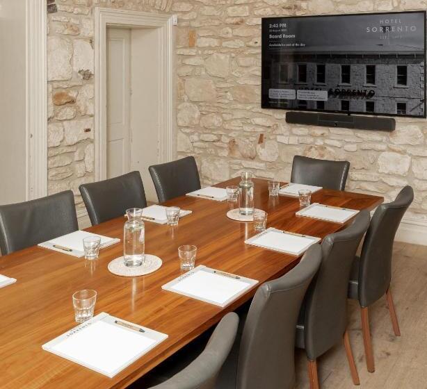 בית מלון כפרי Sorrento